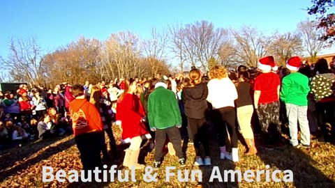Merry & Bright in Beautiful & Fun America
