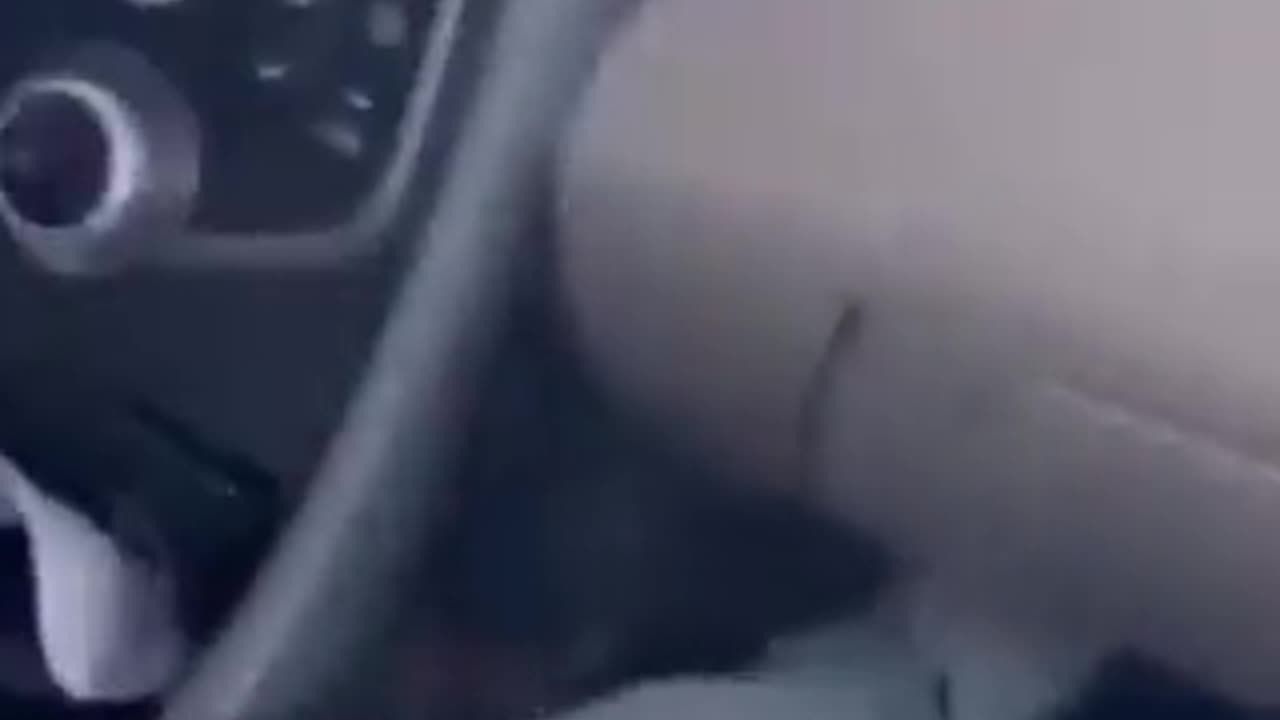 Két néger szándékosan halálra gázolt egy nyugdíjas rendőrfőnököt