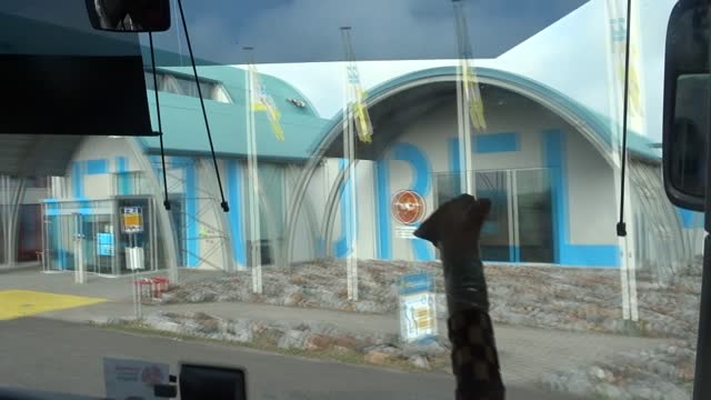 excursie naar Maasvlakte 2 en Futureland met bus en boot