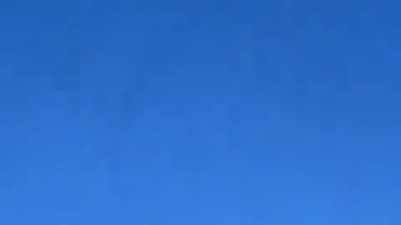 ๐จ๐บ๐ธ Nothing to see here, just a helicopter in America discharging itโs payload of