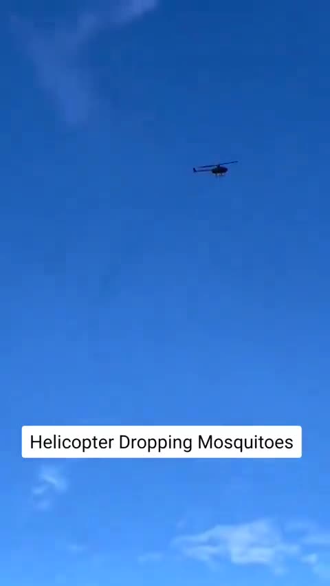 🚨🇺🇸 Nothing to see here, just a helicopter in America discharging it’s payload of