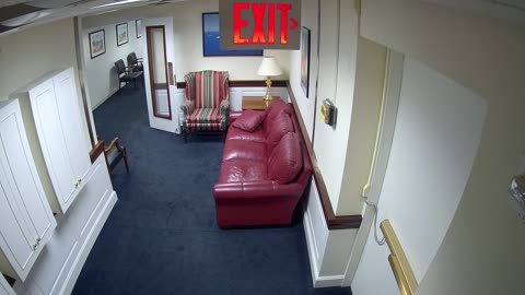 0449USCH04H405Lobby_2021-01-06_17h54min50s180ms.mp4