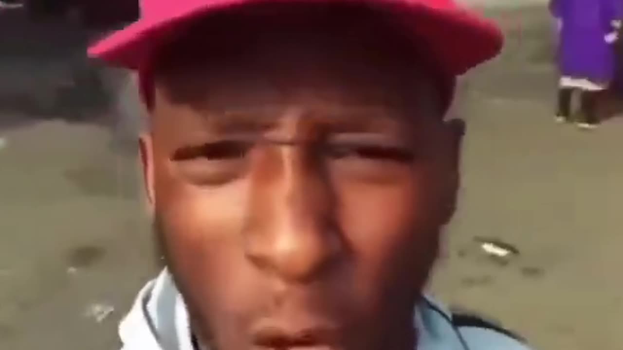 I wanna be friends with this guy!!!!!