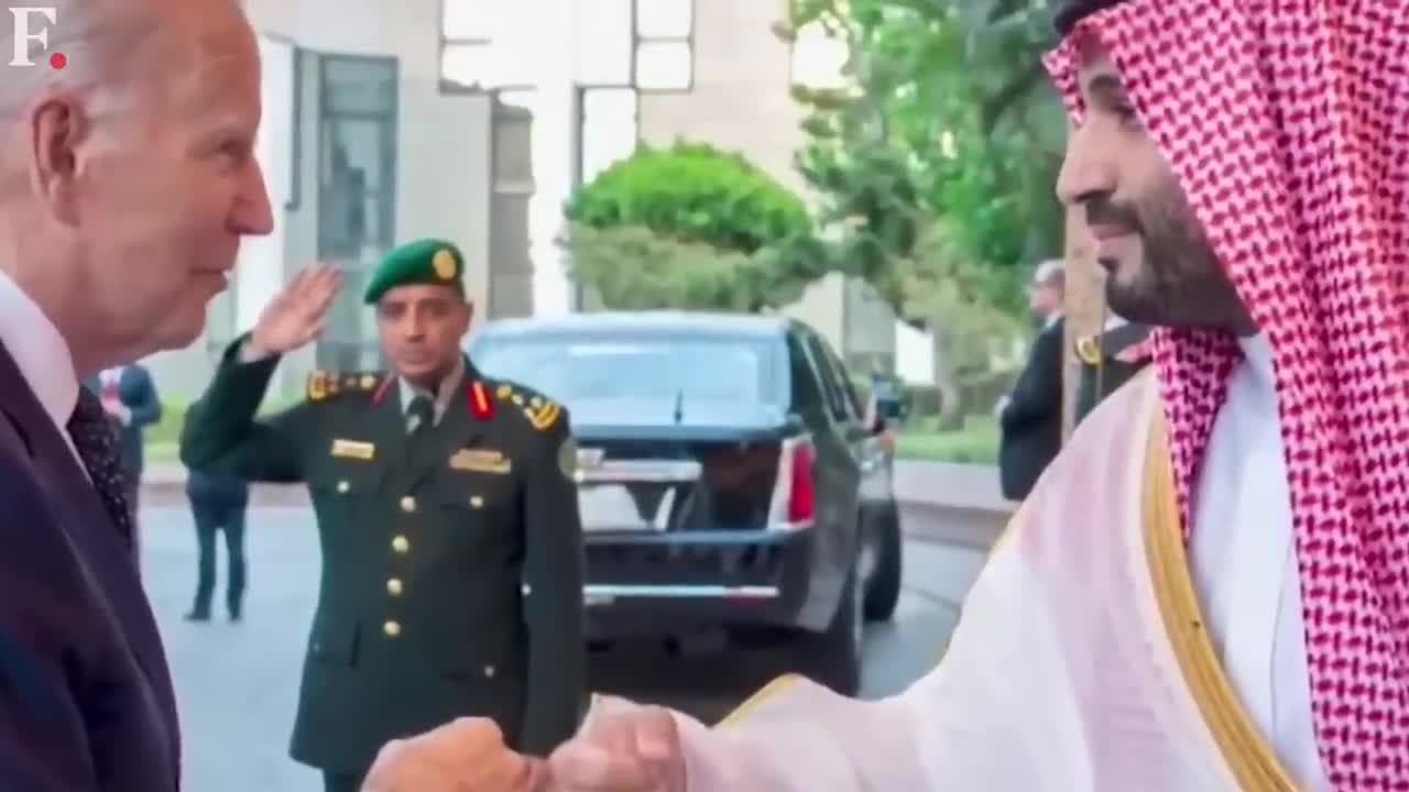 China’s Xi Jinping Visits Saudi Arabia in Historic Trip | Arab Nations Snub US | China Arab Summit