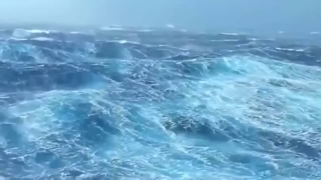 5 BIG Waves You Wouldn't Believe if not on video