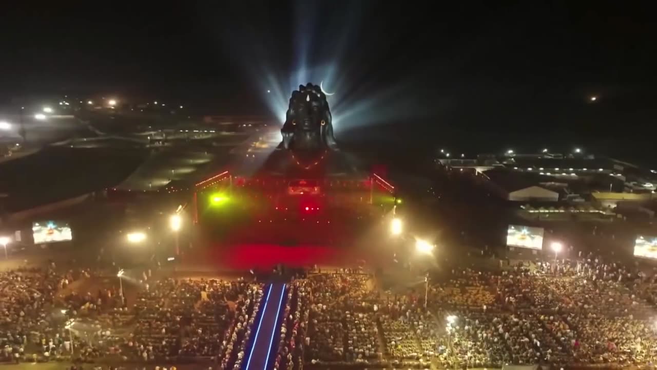 Sonu Nigam Sings with Sadhguru at Mahashivratri 😍