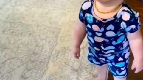 Cute baby moments 😂😂😂 #viral #shorts #reels #baby #cutebaby #funnybaby #trending #kids #Filmingbaby