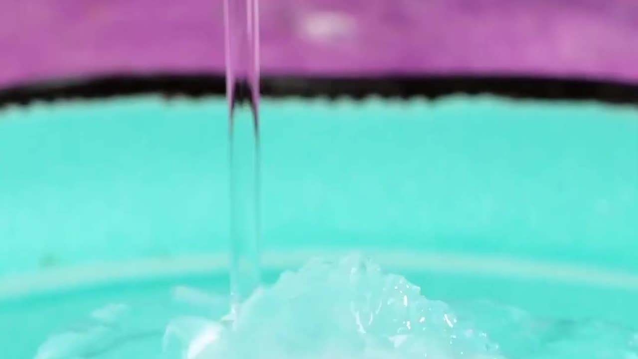 THE COOLEST ICE SCIENCE EXPERIMENTS YOU CAN DO AT HOME