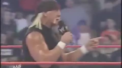 WWE RAW 15 | Hulk Hogan