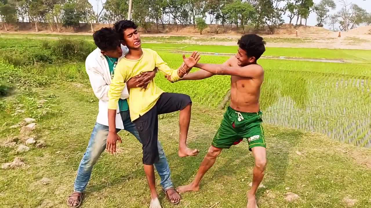 Whatsapp funny Videos_Verry Injection Comedy Video Stupid Boys