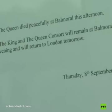 GOD KILL THE QUEEN-Pubblicata una dichiarazione sulla morte della regina britannica Elisabetta II alle porte di Buckingham Palace