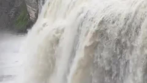 GENESEE RIVER LETCHWORTH STATE PARK NEW YORK