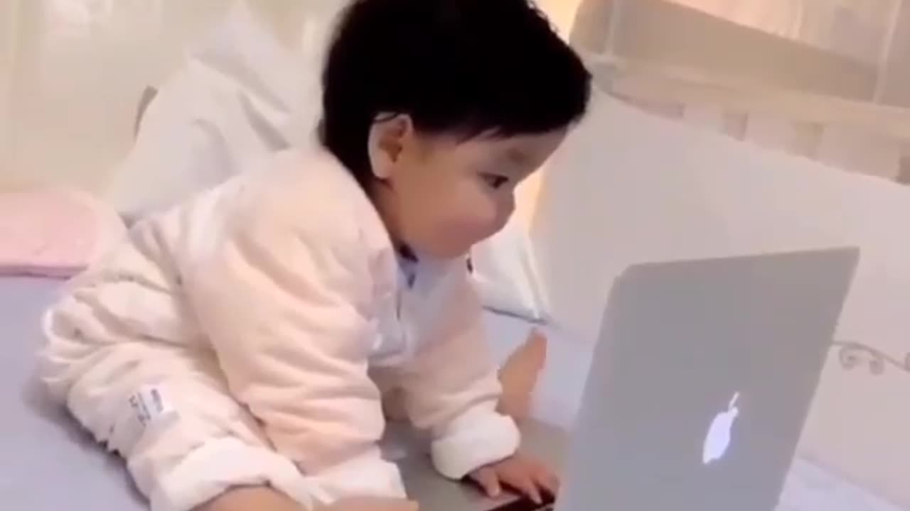 Laptop baby