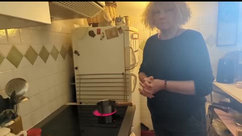 2023-03-26 (7) - Que font les animaux dans la nature ? - Twitch Decheterie (clip)