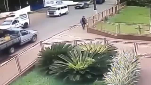 Total idiots at work #2