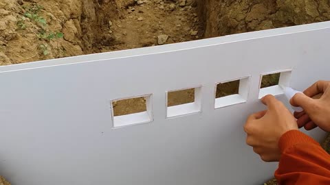 I built a mini hydroelectric dam