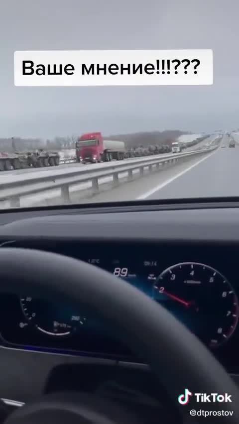 60+ vehicle convoy going north on the M4 out of Rostov
