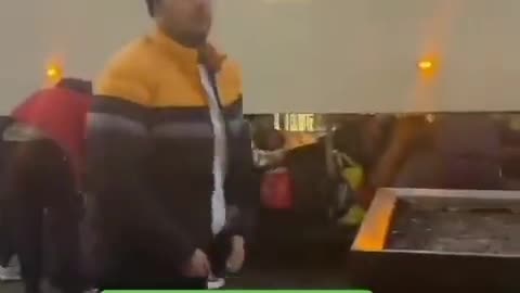 Male👥Invaders Flock To Government Owned Building🏛️In Ireland☘️👀🤬😡🤬