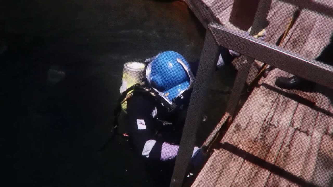 How Deep Sea Internet Cables Are Repaired part 3
