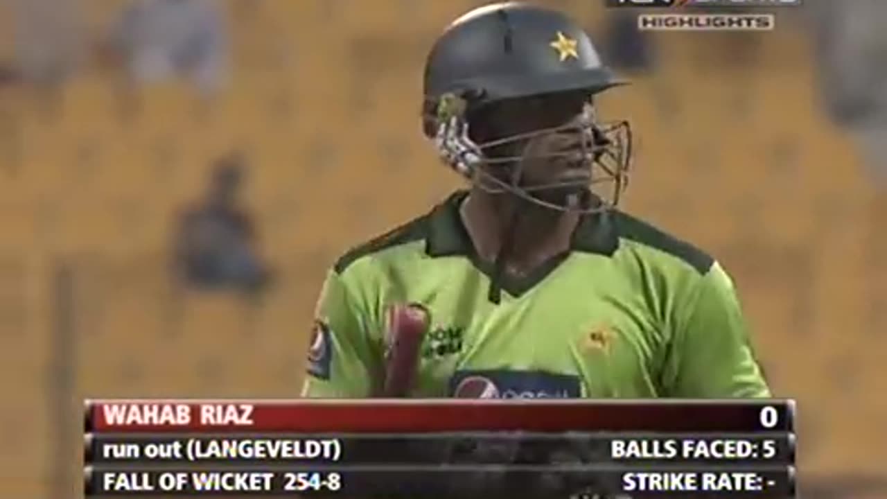 Abdul Razzaq 109 Off 72 Balls vs South Africa - HD