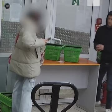 A robber tried to take a schoolgirl's phone in a store