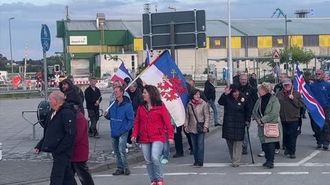 Wolgast: Der Demonstrationszug setzt sich in Bewegung 31-05-2022