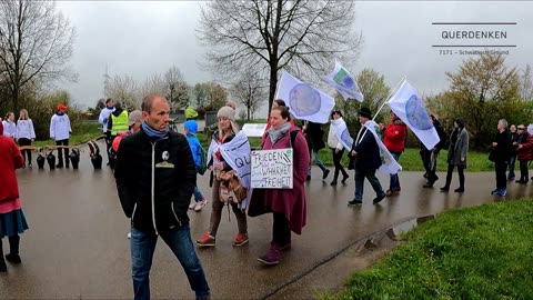 Freiheits-Umzug um die JVA Stammheim am 16.04.2023