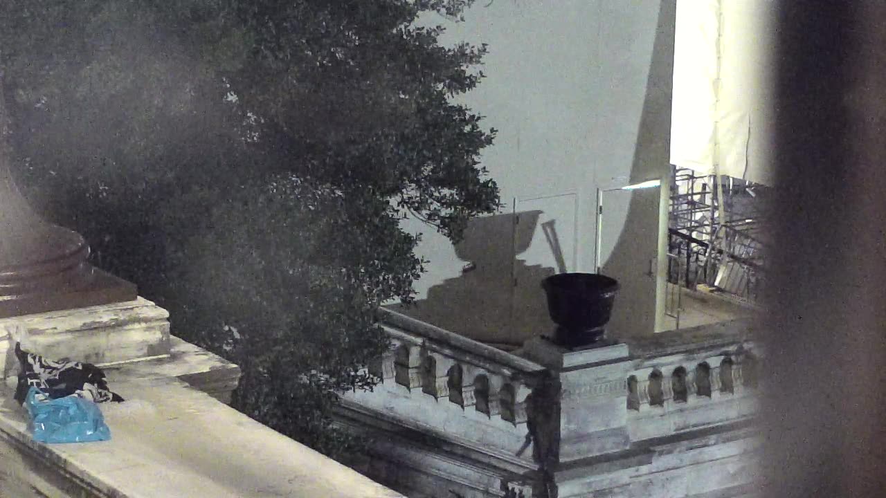 Camera0925USCG00UpperTerraceWest_2021-01-06_Starting_at_22h54min28s203ms.mp4