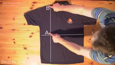 Kijk! Zo kun je een shirt vouwen in 2 seconden.