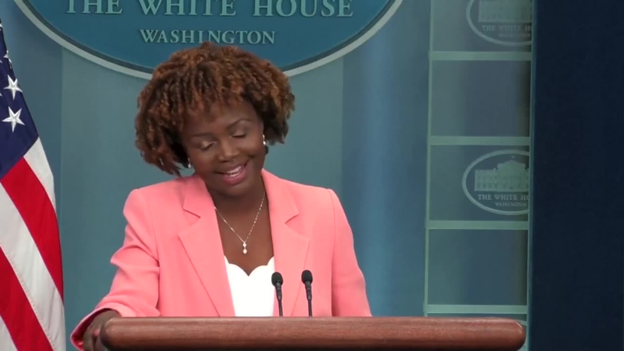 Reporters Groan in Unison at ABSURD Jean-Pierre Excuse