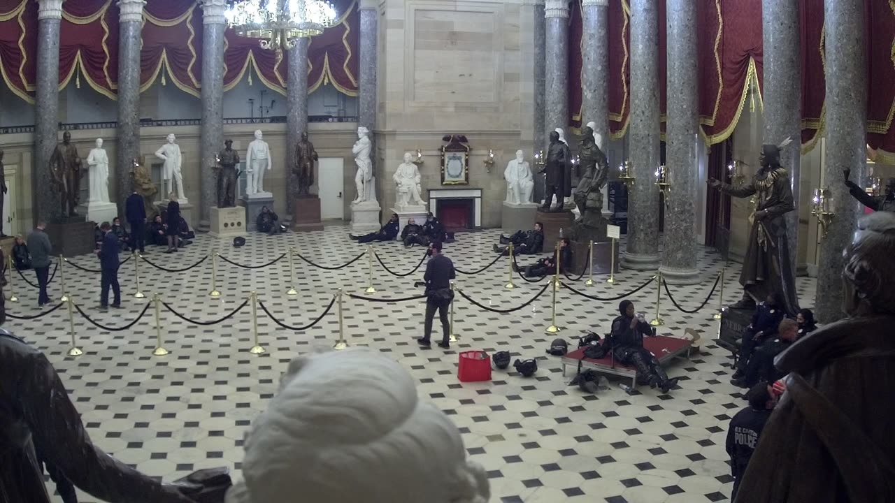0964USCH02StatuaryHallWest_2021-01-06_22h07min09s767ms.mp4