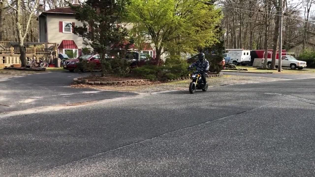 Guy Fails an Underbone 12 O'clock Wheelie Breaking Tail Lights