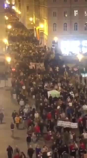 Italy 🇮🇹 Protests Against Mandatory Measures