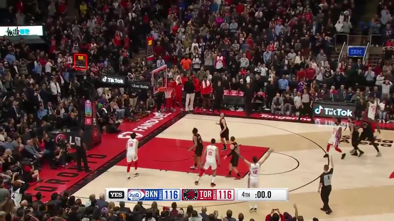 🔥 KYRIE IRVING AT THE BUZZER WINNER IN TORONTO 😱