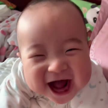 Hilarious Laughing Style of Babies