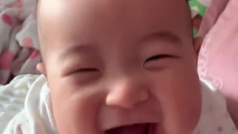 Hilarious Laughing Style of Babies