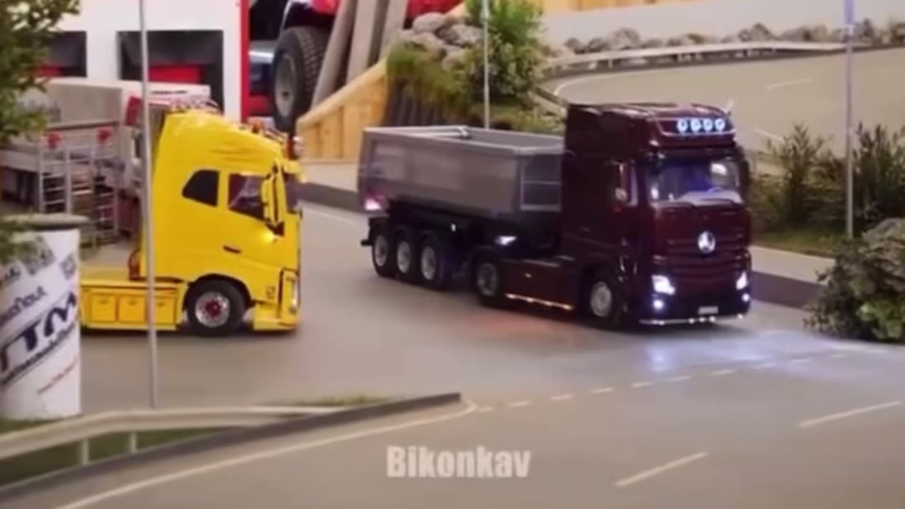 Small Remote Control Truckes