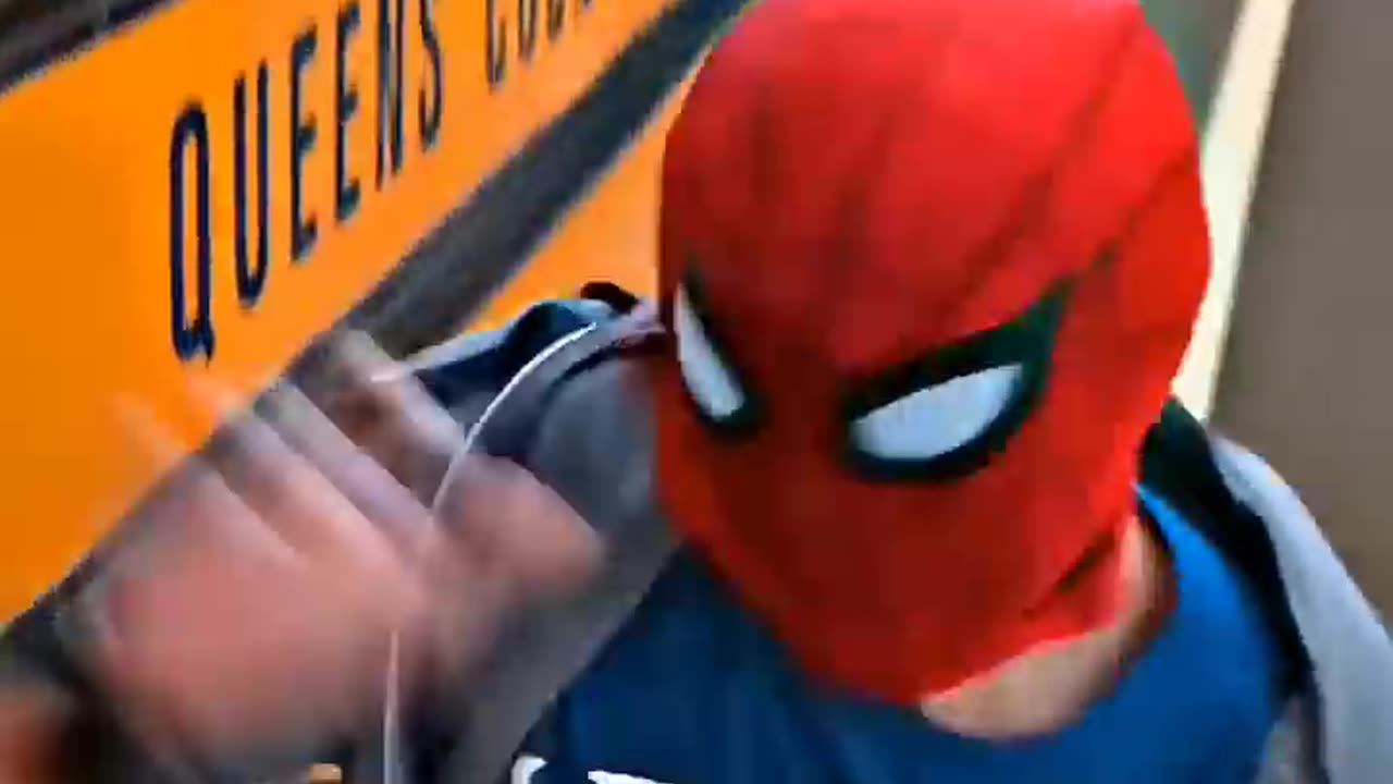 Coolest marvel moment ever 🥶 Wait for end #shorts #spiderman #marvel