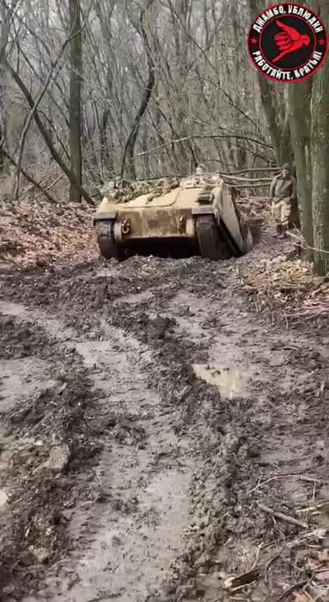 🇺🇦🇺🇸An American M113 armored personnel carrier is helples 🤣🤣🤣🤣