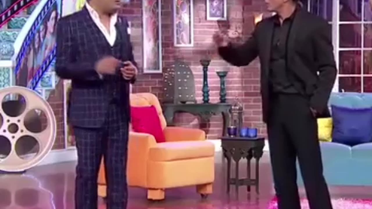 Kapil sharma comedy show kony leavr sahrukh