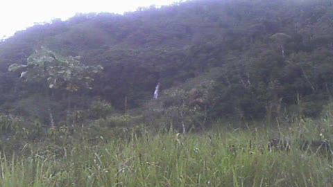 Waterfall & Pyramid Mountain headed to Chiviaza