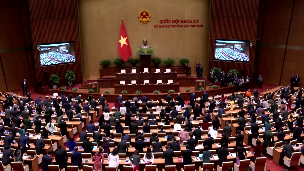 Vietnam tycoon sentenced to death over 'record' fraud