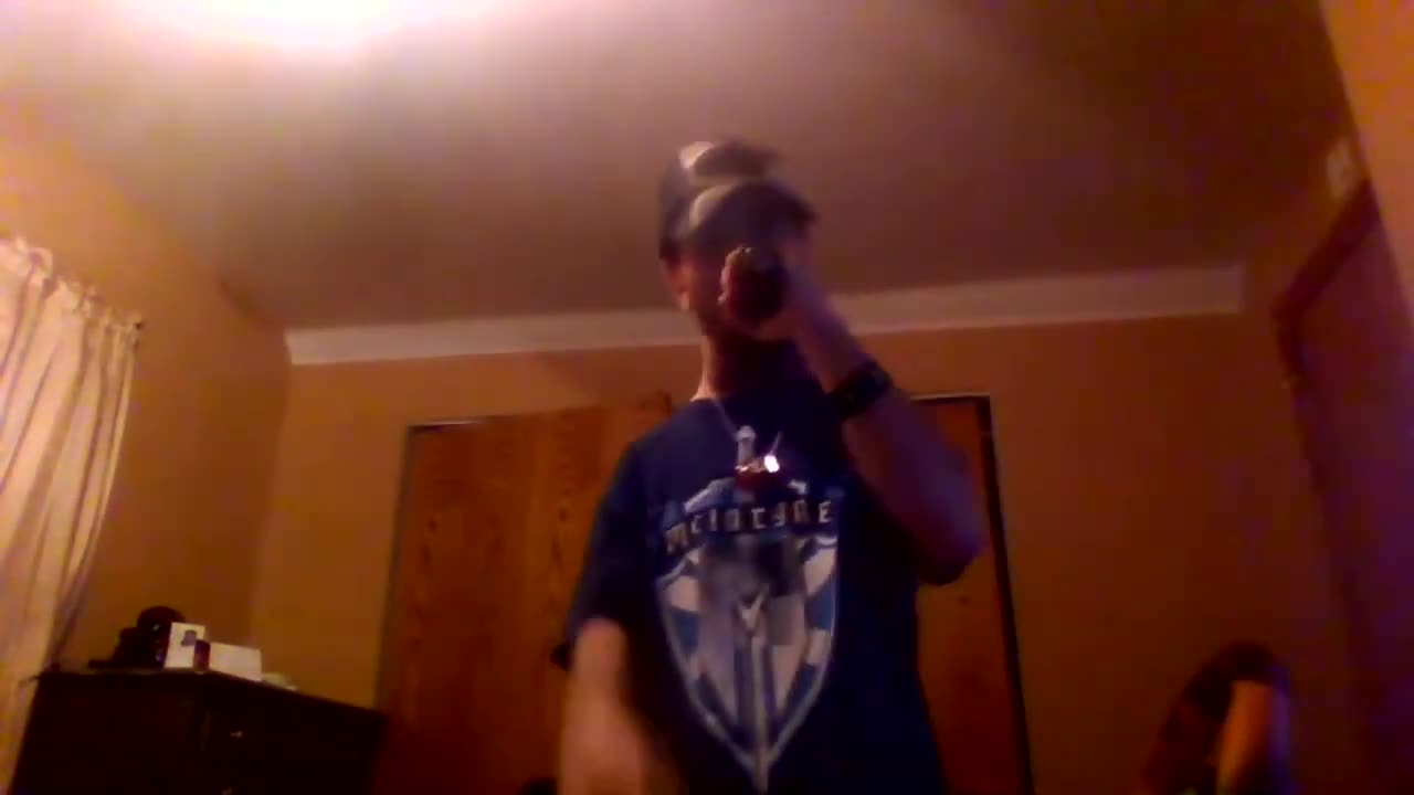 [Cyraxx Youtube 2021-4-18] a Message to anyone who tries to come between me and my Girlfriend