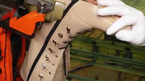EASY WAYS TO REPAIR YOUR SHOES ANYTIME!