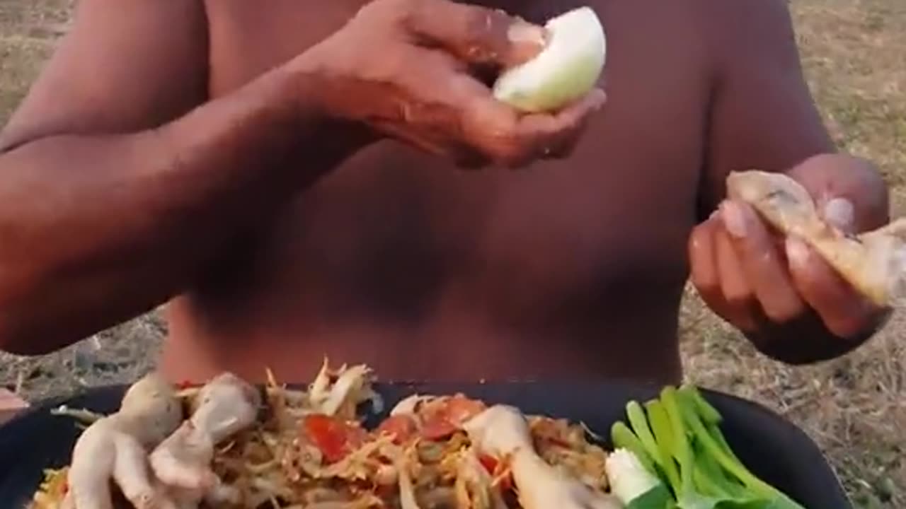 Eating papaya salad