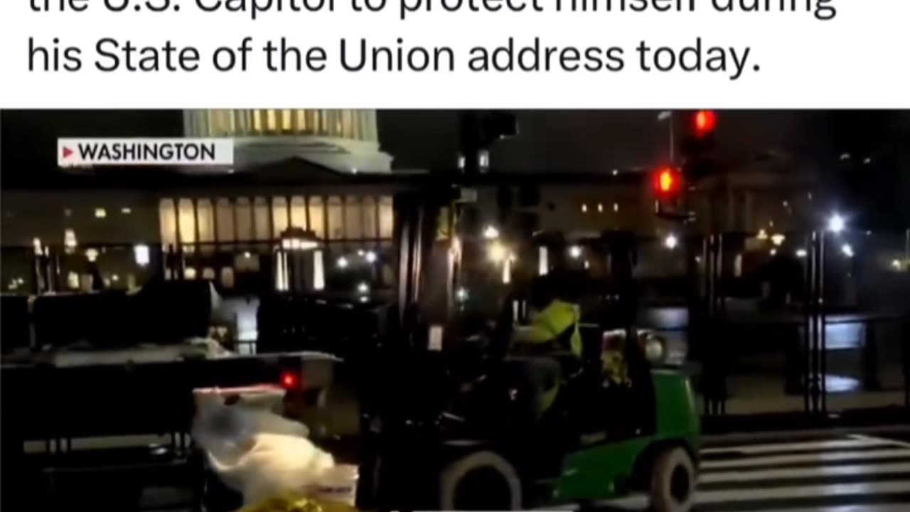 Fence around the Capitol for Demented Biden