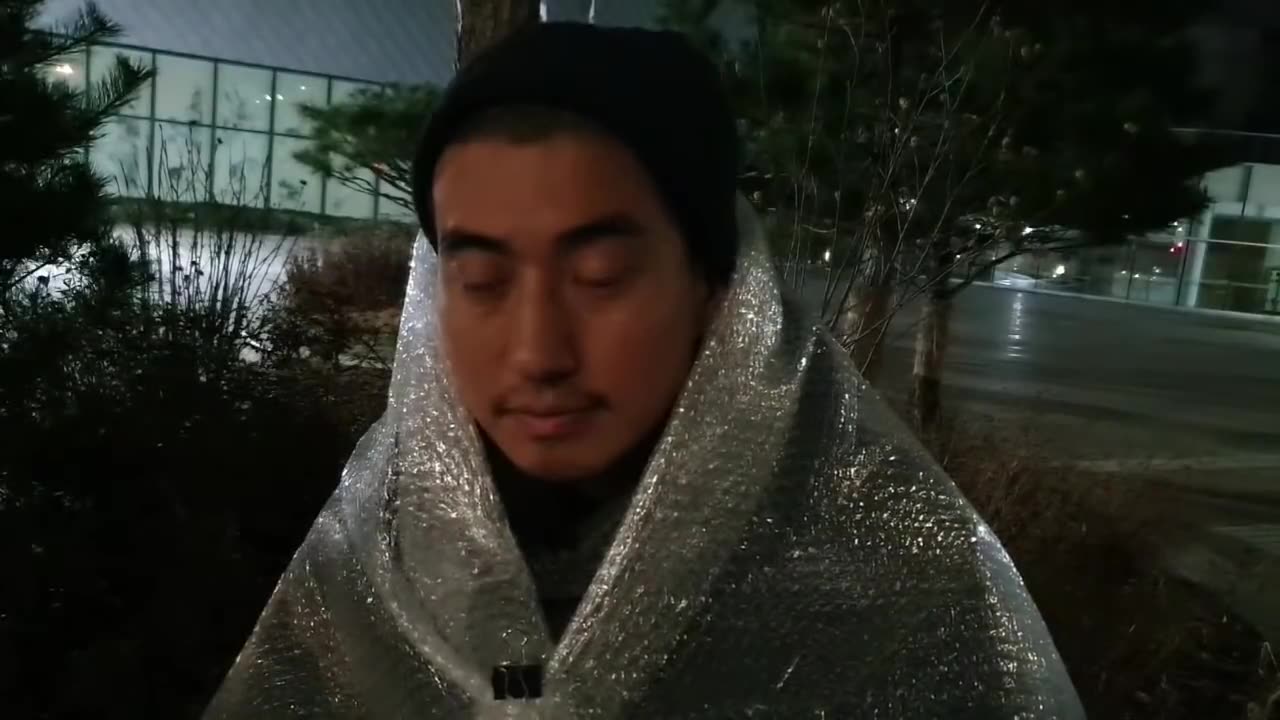 20191212_V3_S01(ZmkVEOFesc4)김현진 청년의 청와대 13일 단식투쟁을 종료하는 마지막 장면