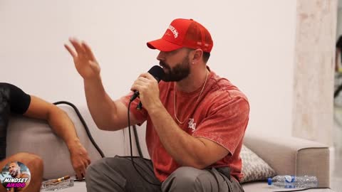Andrew Tate on the biggest RED FLAGS a Woman can have