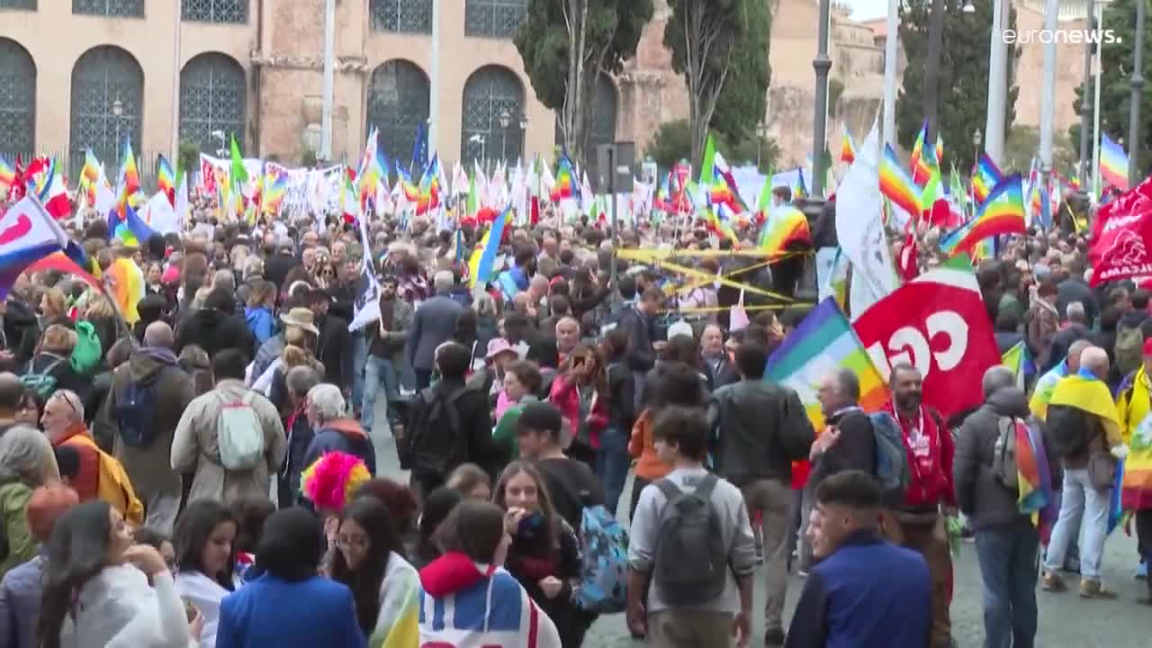 Italian rally calls for country to stop sending weapons to Ukraine
