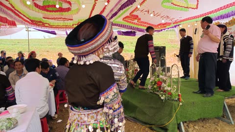 Hmong Army Cooks FEAST for 500 Villagers!!! TRIBAL VIETNAM